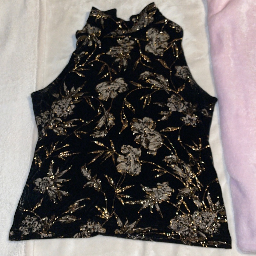 Dressbarn sleeveless turtleneck blouse